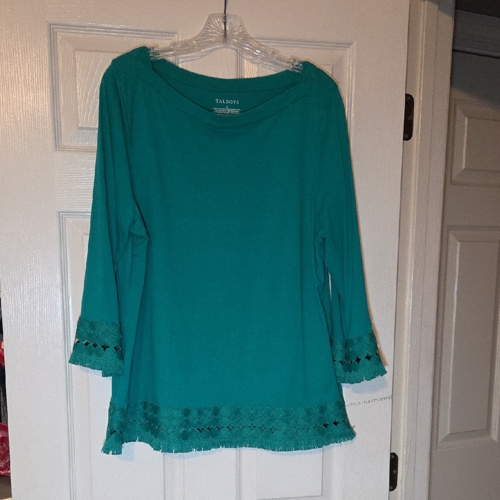 Talbots Kelly Green Long Sleeve Top with Lace Detail